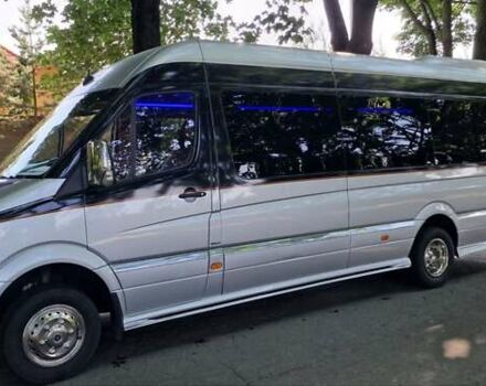 Серый Мерседес Sprinter, объемом двигателя 3 л и пробегом 377 тыс. км за 48800 $, фото 1 на Automoto.ua