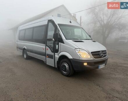 Серый Мерседес Sprinter, объемом двигателя 2.2 л и пробегом 337 тыс. км за 31900 $, фото 1 на Automoto.ua