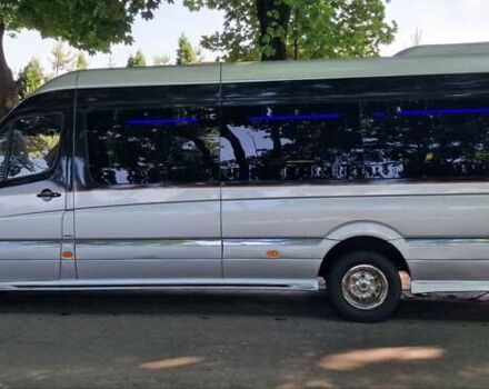 Серый Мерседес Sprinter, объемом двигателя 3 л и пробегом 377 тыс. км за 48800 $, фото 2 на Automoto.ua