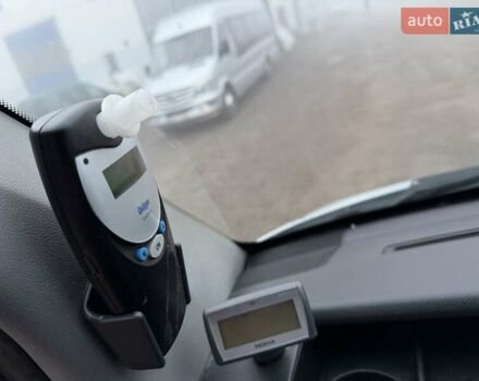 Серый Мерседес Sprinter, объемом двигателя 2.2 л и пробегом 337 тыс. км за 31900 $, фото 33 на Automoto.ua