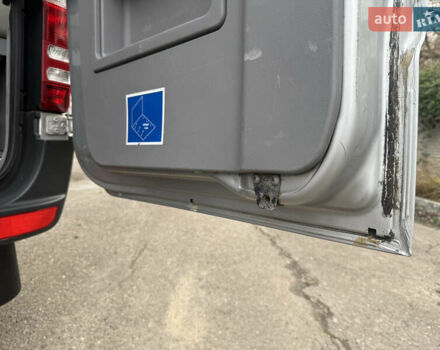 Серый Мерседес Sprinter, объемом двигателя 3 л и пробегом 557 тыс. км за 38900 $, фото 58 на Automoto.ua