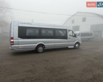 Серый Мерседес Sprinter, объемом двигателя 2.2 л и пробегом 499 тыс. км за 42900 $, фото 4 на Automoto.ua