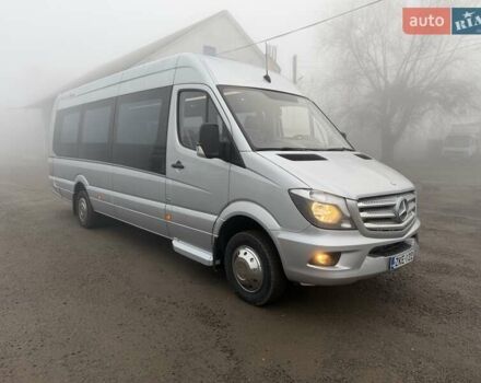 Серый Мерседес Sprinter, объемом двигателя 2.2 л и пробегом 499 тыс. км за 42900 $, фото 1 на Automoto.ua