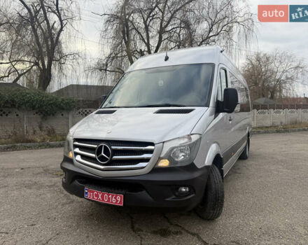 Серый Мерседес Sprinter, объемом двигателя 3 л и пробегом 557 тыс. км за 38900 $, фото 2 на Automoto.ua