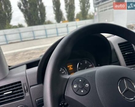 Серый Мерседес Sprinter, объемом двигателя 3 л и пробегом 450 тыс. км за 47000 $, фото 17 на Automoto.ua