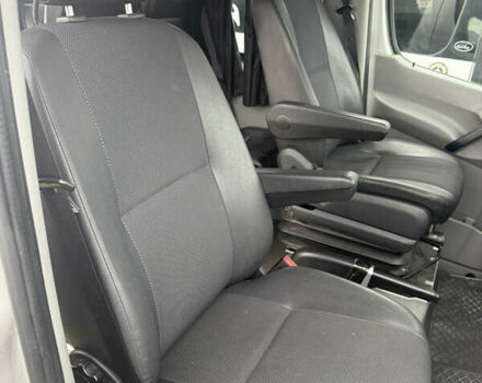 Серый Мерседес Sprinter, объемом двигателя 2.2 л и пробегом 231 тыс. км за 39999 $, фото 20 на Automoto.ua