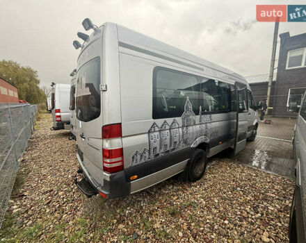 Серый Мерседес Sprinter, объемом двигателя 2.2 л и пробегом 231 тыс. км за 39999 $, фото 4 на Automoto.ua