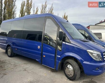 Серый Мерседес Sprinter, объемом двигателя 1.69 л и пробегом 400 тыс. км за 50000 $, фото 3 на Automoto.ua