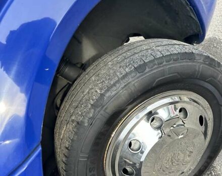 Серый Мерседес Sprinter, объемом двигателя 1.69 л и пробегом 400 тыс. км за 50000 $, фото 4 на Automoto.ua