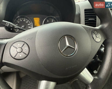 Серый Мерседес Sprinter, объемом двигателя 2.2 л и пробегом 231 тыс. км за 39999 $, фото 14 на Automoto.ua