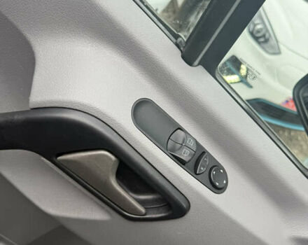 Серый Мерседес Sprinter, объемом двигателя 2.2 л и пробегом 231 тыс. км за 39999 $, фото 11 на Automoto.ua