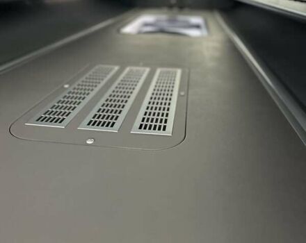 Серый Мерседес Sprinter, объемом двигателя 1.69 л и пробегом 400 тыс. км за 50000 $, фото 12 на Automoto.ua