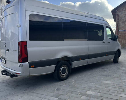 Серый Мерседес Sprinter, объемом двигателя 2.2 л и пробегом 530 тыс. км за 34655 $, фото 2 на Automoto.ua