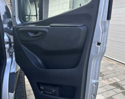 Сірий Мерседес Sprinter, об'ємом двигуна 2.14 л та пробігом 530 тис. км за 31000 $, фото 7 на Automoto.ua