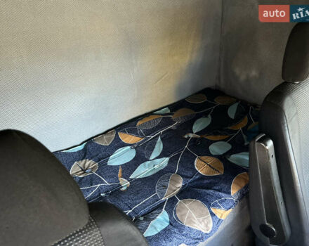 Серый Мерседес Sprinter, объемом двигателя 2.99 л и пробегом 630 тыс. км за 17999 $, фото 10 на Automoto.ua