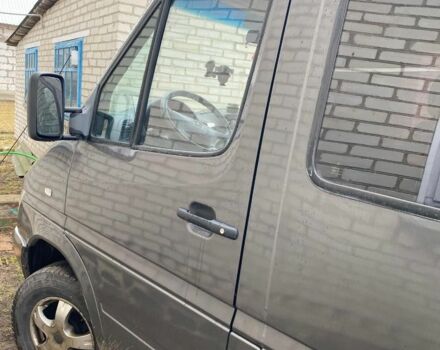 Серый Мерседес Sprinter, объемом двигателя 2.1 л и пробегом 292 тыс. км за 7200 $, фото 6 на Automoto.ua