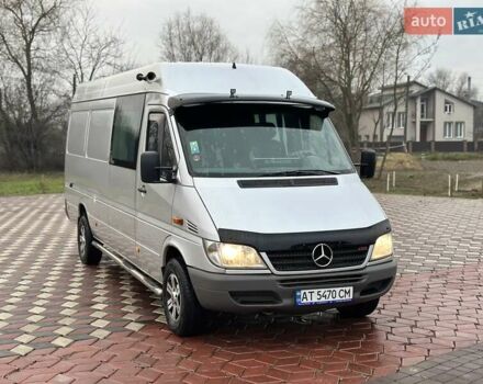Серый Мерседес Sprinter, объемом двигателя 2.15 л и пробегом 700 тыс. км за 7900 $, фото 2 на Automoto.ua