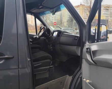 Серый Мерседес Sprinter, объемом двигателя 3 л и пробегом 780 тыс. км за 18000 $, фото 11 на Automoto.ua