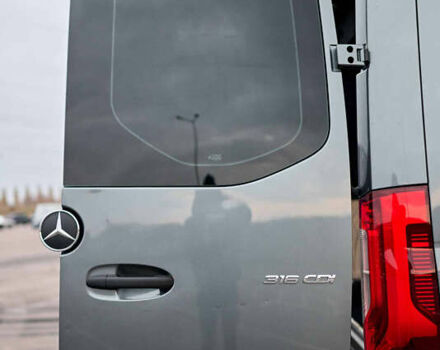 Серый Мерседес Sprinter, объемом двигателя 2.14 л и пробегом 604 тыс. км за 32500 $, фото 22 на Automoto.ua