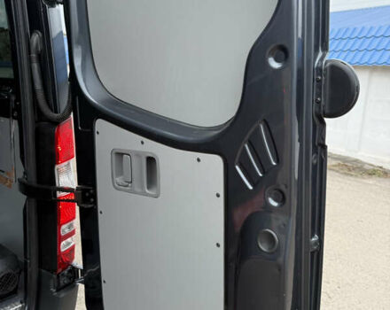 Серый Мерседес Sprinter, объемом двигателя 2.2 л и пробегом 314 тыс. км за 24500 $, фото 29 на Automoto.ua