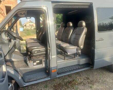 Серый Мерседес Sprinter, объемом двигателя 2.7 л и пробегом 589 тыс. км за 12500 $, фото 6 на Automoto.ua
