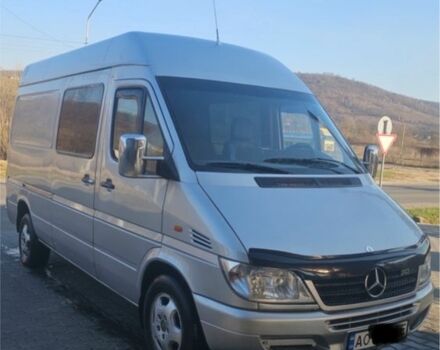 Серый Мерседес Sprinter, объемом двигателя 2.2 л и пробегом 300 тыс. км за 8000 $, фото 1 на Automoto.ua