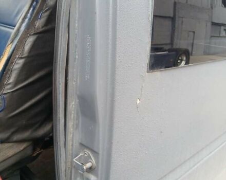 Серый Мерседес Sprinter, объемом двигателя 2.3 л и пробегом 500 тыс. км за 3200 $, фото 10 на Automoto.ua