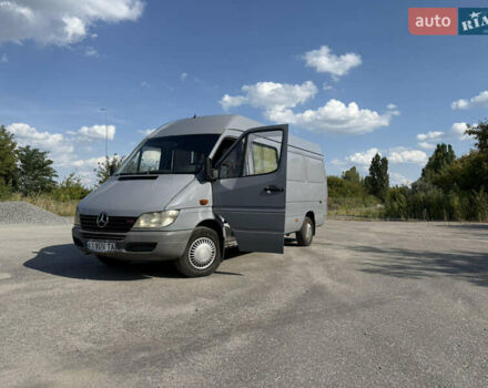 Серый Мерседес Sprinter, объемом двигателя 2.69 л и пробегом 450 тыс. км за 9500 $, фото 1 на Automoto.ua