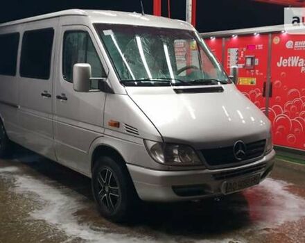 Серый Мерседес Sprinter, объемом двигателя 0 л и пробегом 600 тыс. км за 10500 $, фото 4 на Automoto.ua