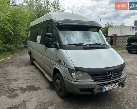 Серый Мерседес Sprinter, объемом двигателя 2.7 л и пробегом 990 тыс. км за 9900 $, фото 2 на Automoto.ua