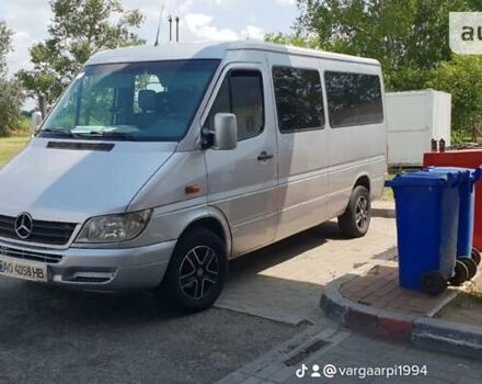 Серый Мерседес Sprinter, объемом двигателя 0 л и пробегом 600 тыс. км за 10500 $, фото 2 на Automoto.ua