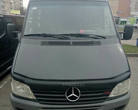 Серый Мерседес Sprinter, объемом двигателя 2.69 л и пробегом 600 тыс. км за 12000 $, фото 1 на Automoto.ua