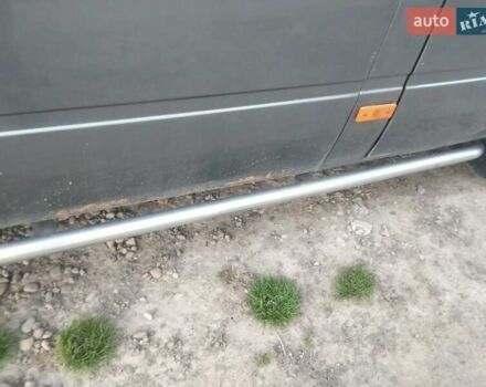 Серый Мерседес Sprinter, объемом двигателя 2.2 л и пробегом 400 тыс. км за 8200 $, фото 4 на Automoto.ua