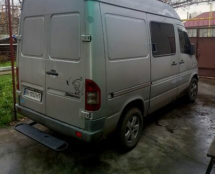 Серый Мерседес Sprinter, объемом двигателя 2.1 л и пробегом 330 тыс. км за 7800 $, фото 1 на Automoto.ua