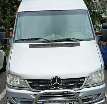 Серый Мерседес Sprinter, объемом двигателя 2.2 л и пробегом 470 тыс. км за 8500 $, фото 2 на Automoto.ua