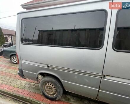Серый Мерседес Sprinter, объемом двигателя 2.69 л и пробегом 700 тыс. км за 4950 $, фото 2 на Automoto.ua