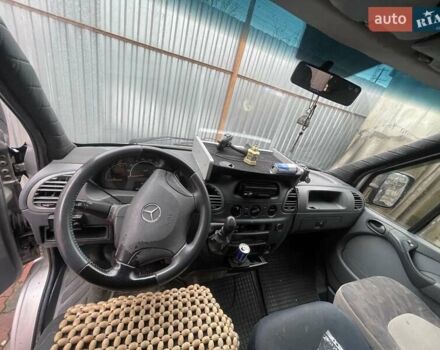 Серый Мерседес Sprinter, объемом двигателя 2.69 л и пробегом 700 тыс. км за 4950 $, фото 7 на Automoto.ua