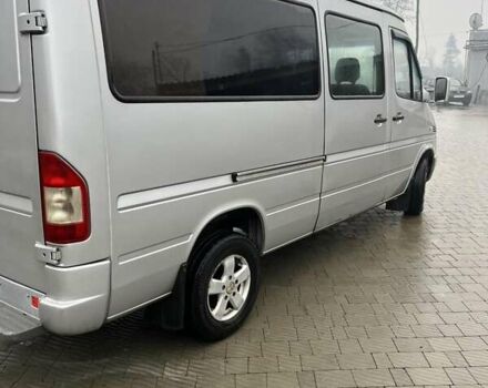 Серый Мерседес Sprinter, объемом двигателя 2.3 л и пробегом 690 тыс. км за 8000 $, фото 3 на Automoto.ua