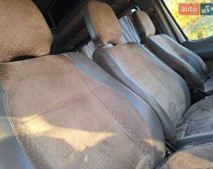 Серый Мерседес Sprinter, объемом двигателя 2.7 л и пробегом 850 тыс. км за 6500 $, фото 34 на Automoto.ua