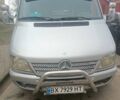 Серый Мерседес Sprinter, объемом двигателя 2.15 л и пробегом 500 тыс. км за 9100 $, фото 1 на Automoto.ua