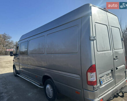 Серый Мерседес Sprinter, объемом двигателя 0 л и пробегом 900 тыс. км за 10999 $, фото 8 на Automoto.ua