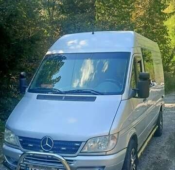 Серый Мерседес Sprinter, объемом двигателя 2.2 л и пробегом 470 тыс. км за 8500 $, фото 10 на Automoto.ua