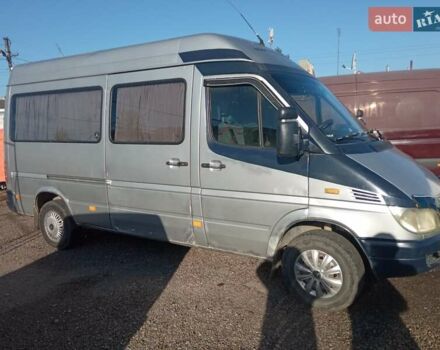 Серый Мерседес Sprinter, объемом двигателя 2.69 л и пробегом 600 тыс. км за 6100 $, фото 4 на Automoto.ua