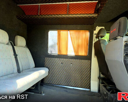 Серый Мерседес Sprinter, объемом двигателя 2.2 л и пробегом 209 тыс. км за 7000 $, фото 5 на Automoto.ua