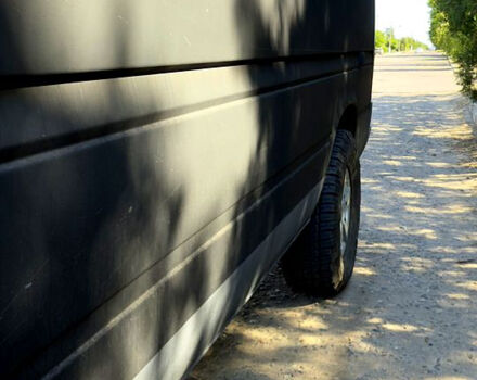 Серый Мерседес Sprinter, объемом двигателя 2.2 л и пробегом 209 тыс. км за 7000 $, фото 7 на Automoto.ua