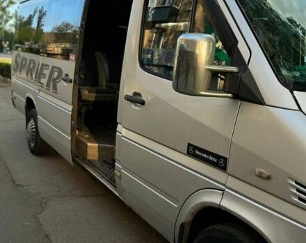 Сірий Мерседес Sprinter, об'ємом двигуна 2.69 л та пробігом 200 тис. км за 12000 $, фото 2 на Automoto.ua