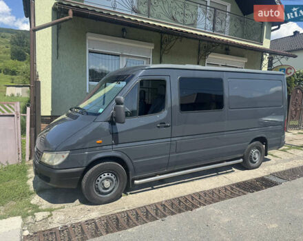 Серый Мерседес Sprinter, объемом двигателя 2.69 л и пробегом 700 тыс. км за 7300 $, фото 2 на Automoto.ua