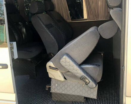 Серый Мерседес Sprinter, объемом двигателя 0 л и пробегом 600 тыс. км за 9000 $, фото 13 на Automoto.ua