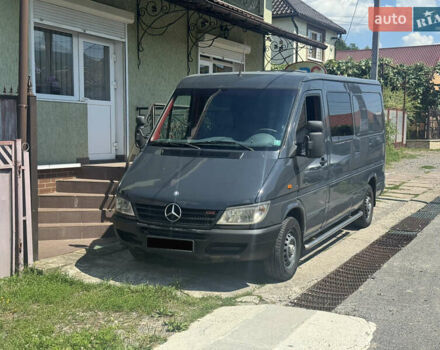 Серый Мерседес Sprinter, объемом двигателя 2.69 л и пробегом 700 тыс. км за 7300 $, фото 1 на Automoto.ua
