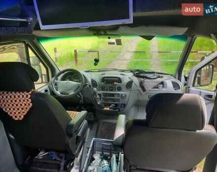 Мерседес Sprinter 2005 в Ужгороде на Automoto.ua Серый Мерседес Sprinter, объемом двигателя 2.1 л и пробегом 660 тыс. км за 11000 $, фото 5 на Automoto.ua